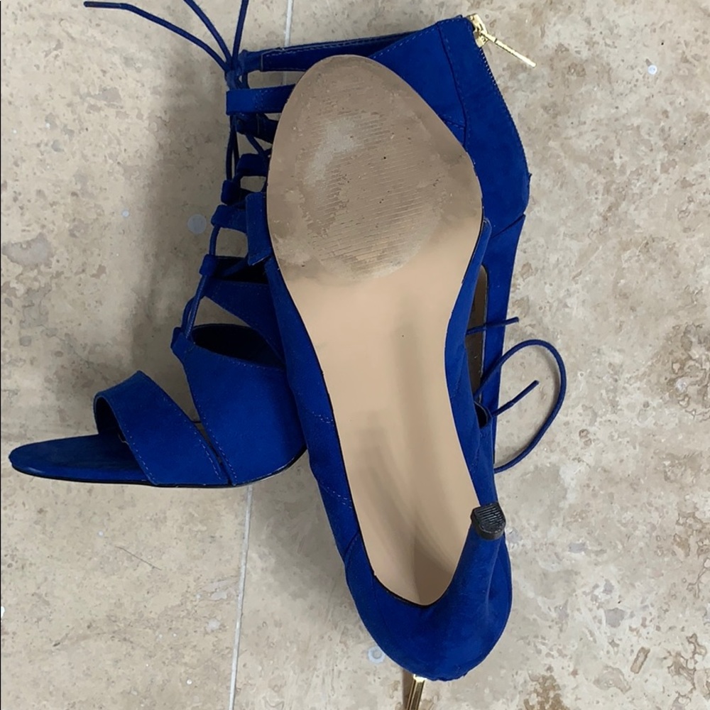 Heels - Picture 5 of 5